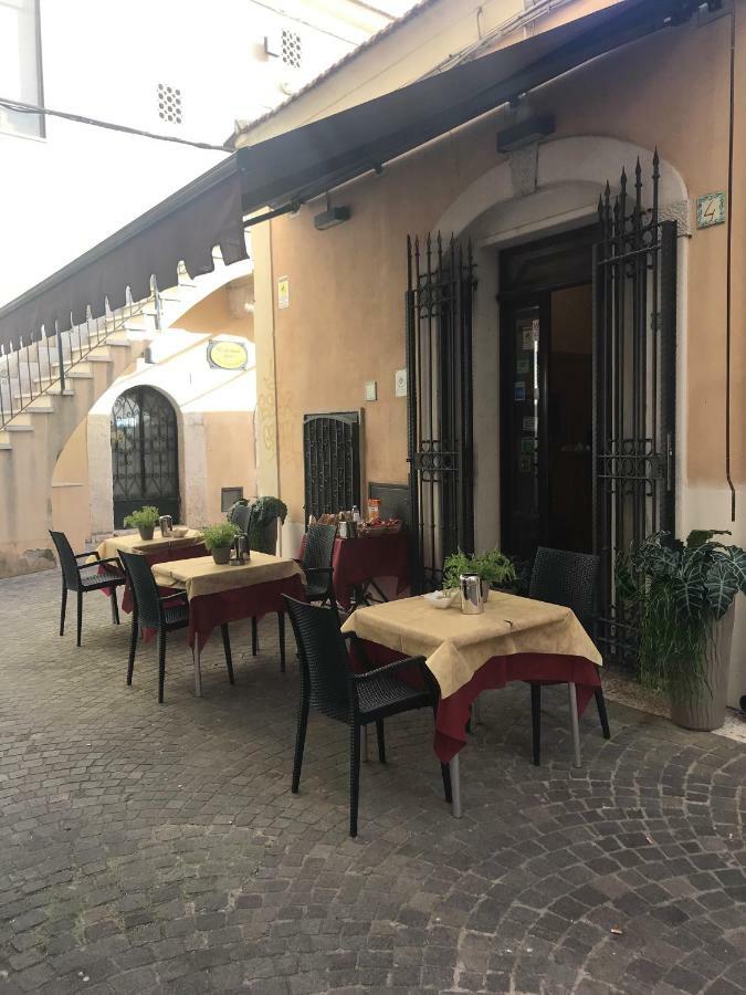 פויג'ה Albergo Ristorante Del Cacciatore מראה חיצוני תמונה